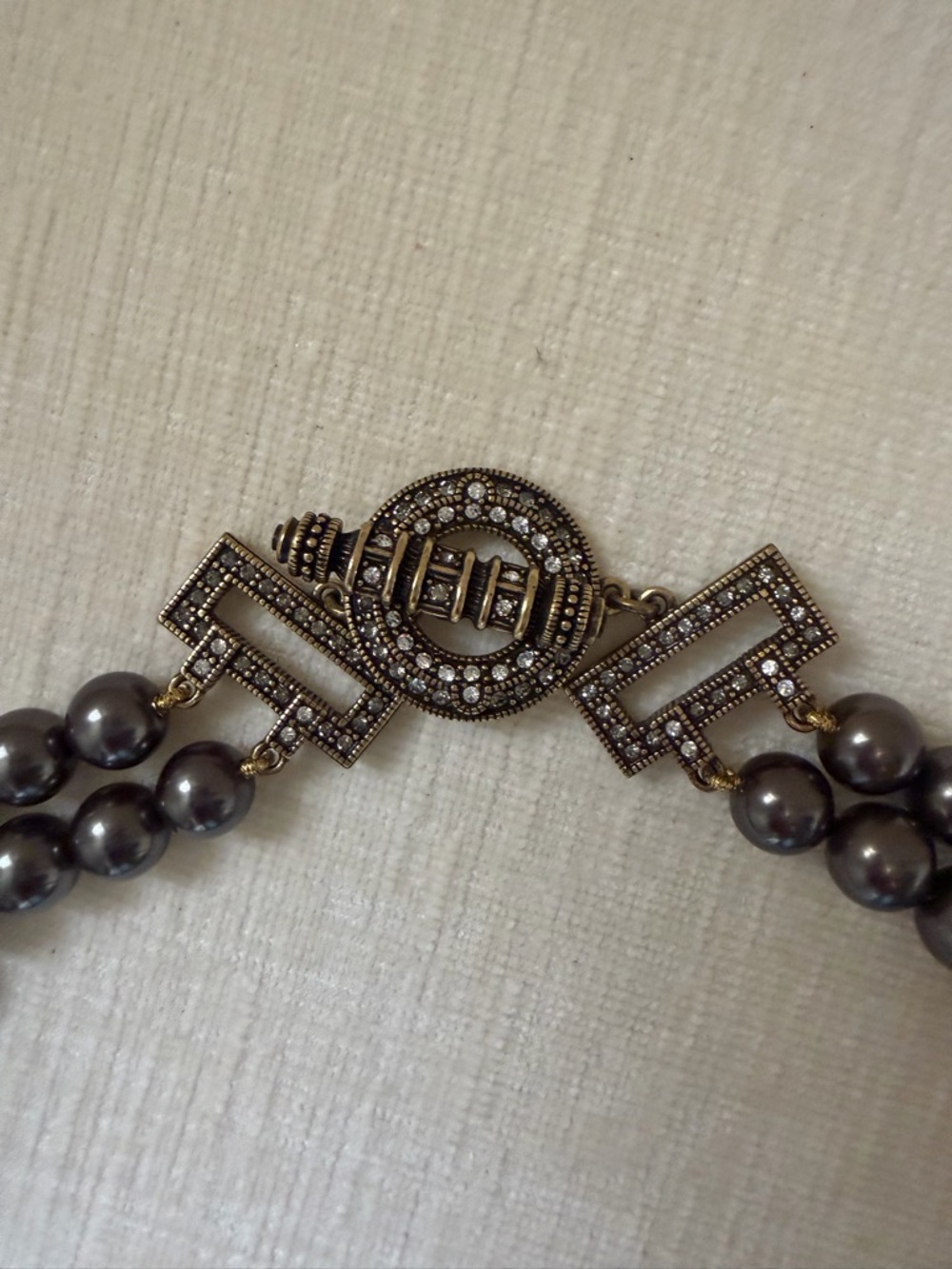 Like New Heidi Daus Double-Strand Pearl Toggle Necklace W/ Swarovski Crystals - Picture 3 of 5